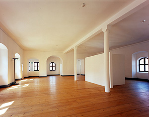 Link to the White Hall